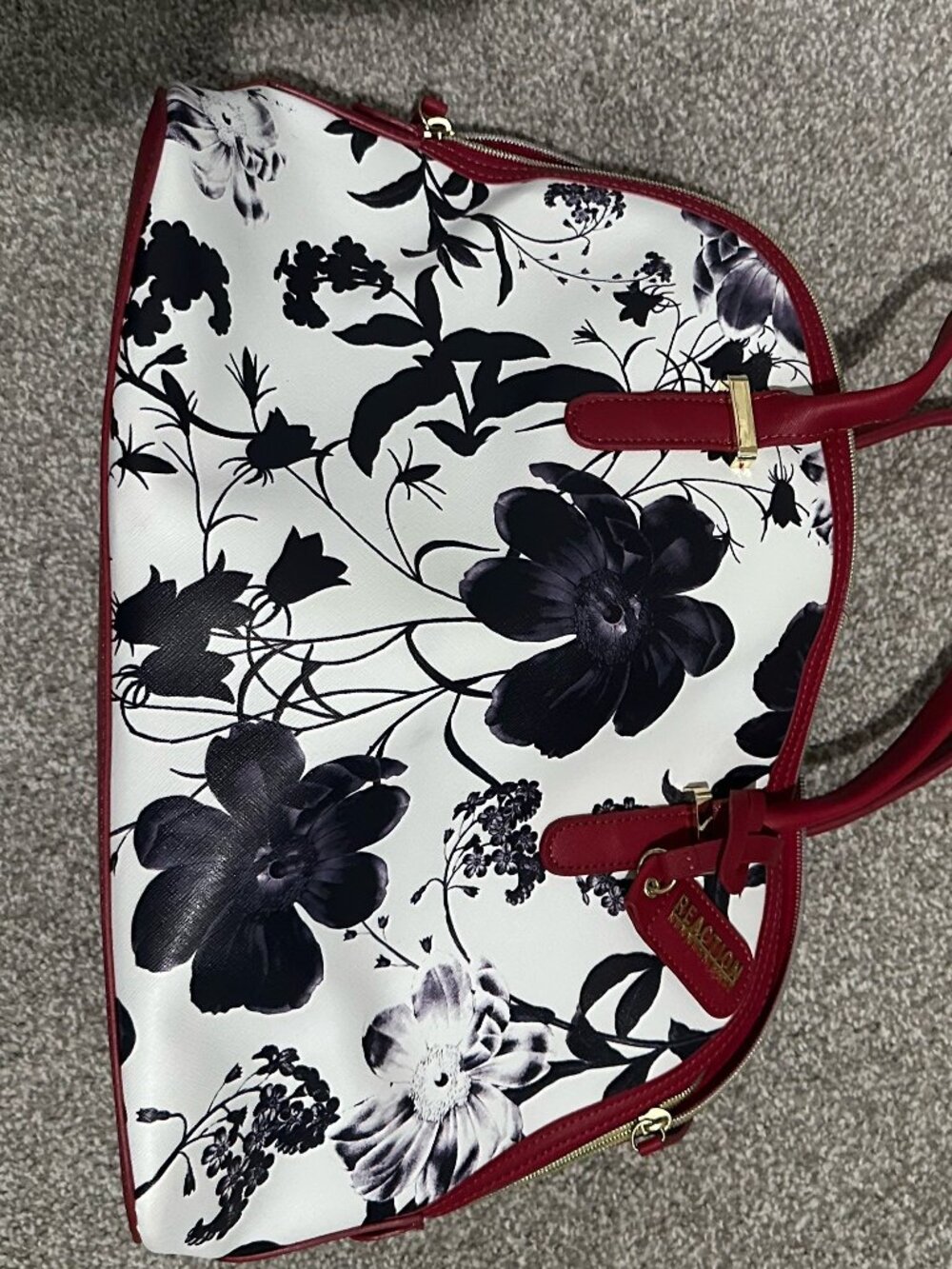 Kenneth Cole Reaction tote